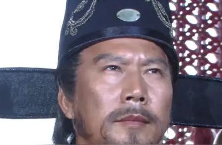 1380年，中国最后一个丞相，死了。他临死前对皇帝破口大骂：“朱和尚，卸磨杀驴！