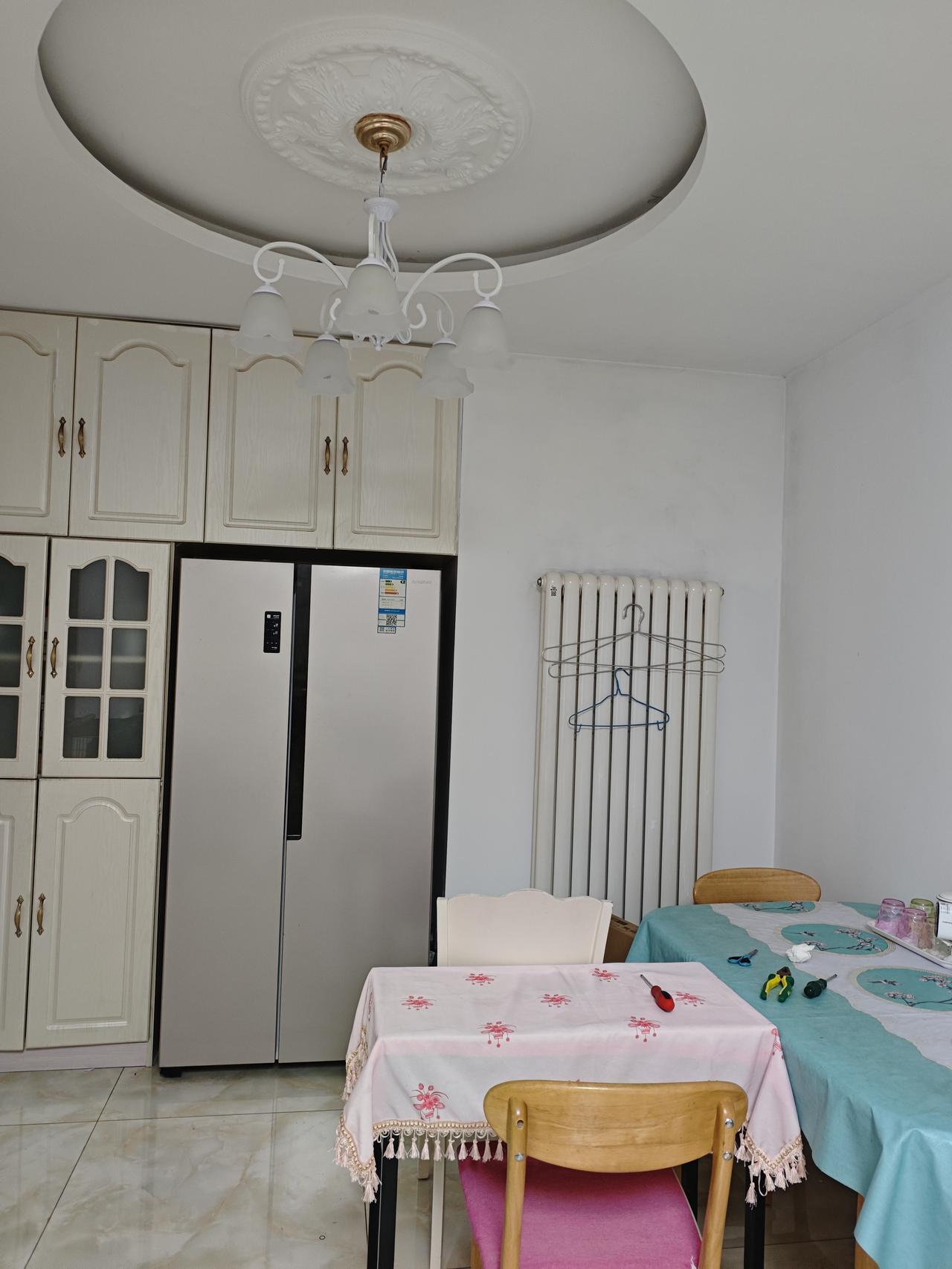 年轻时想干的活70多岁了还想干！原来橱门坏了，门锁有毛病了，水管