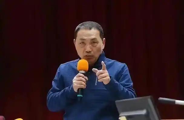 就在刚刚，台“新北市长”侯友宜发表声明，5月6日上午，针对台湾地区军购案