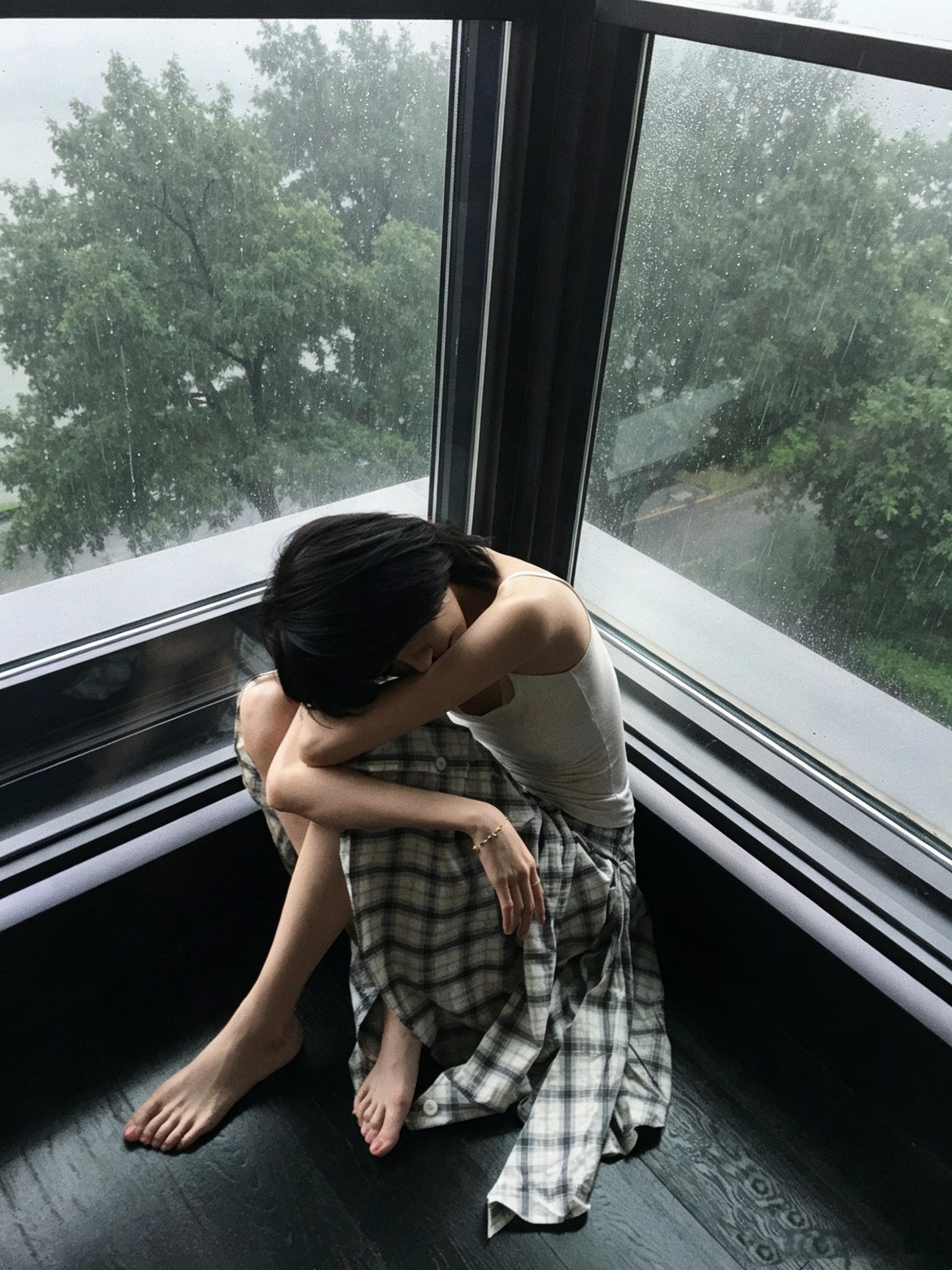 白翊汝阴雨天碎片