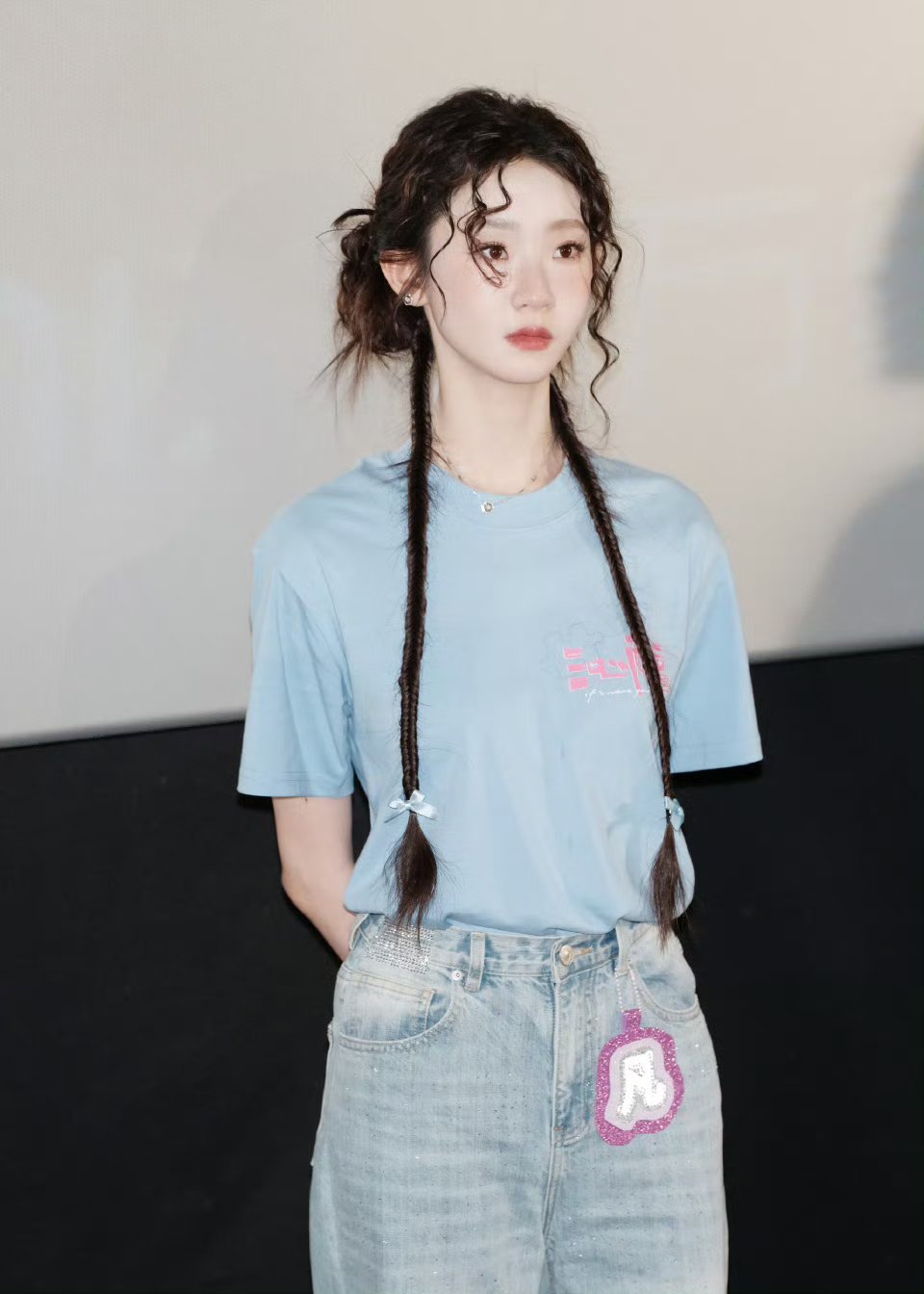 张艺凡路演唱BonBonGirls张艺凡也来BonBonGirls了都没想到还