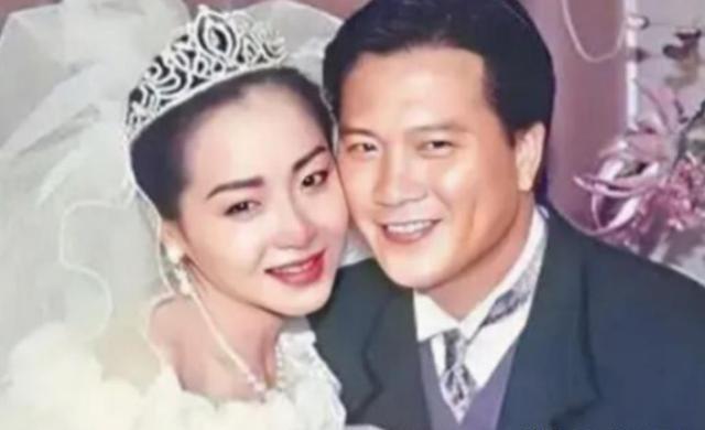 1984年，26岁的恬妞嫁给了印尼富豪，结婚当晚，她才知道老公可以娶二房，没想到