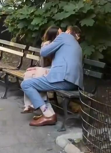 打赢马斯克顶级诉讼的精英律师，没输在专业赛场，却被全网围观公园出轨女下属！7月
