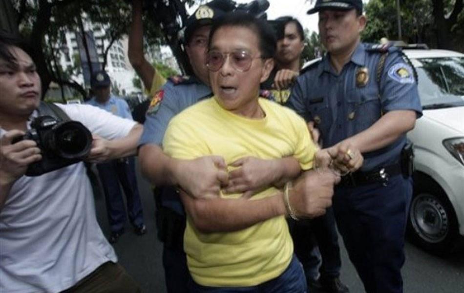 针对菲律宾防长特奥多罗武装抓扣中国公民事件，中国外交部不仅予以严正交涉，更在声明