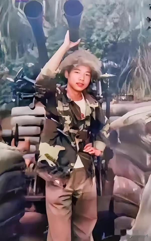 40年前的照片和40年后的照片一对比，真不敢相信这是同一个人，在40年前，也就是