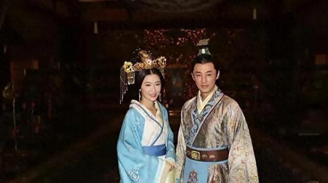 公元前91年，卫子夫绝望上吊自尽，临死前道：“陛下我跟你四十八年，太子据儿做了三