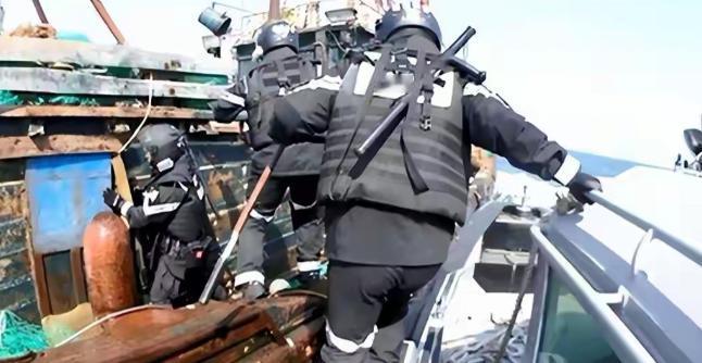 5月9日，韩国海警在仁川白翎岛西北海域，扣押了两艘据称越过“西海北方界线