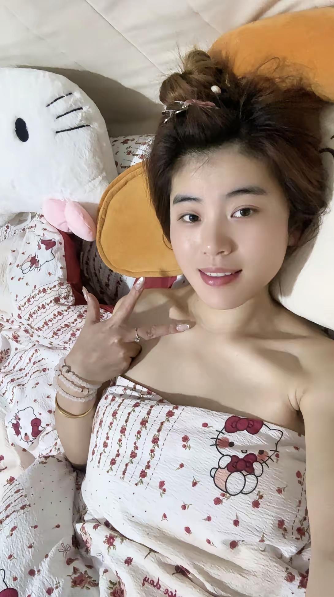 干什么都是一个人，睡觉都都没有人陪，渴望有个男朋友