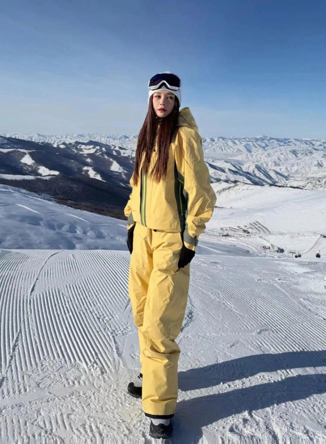 沈梦辰闪现可可托海！原来明星私藏的雪场这么绝❄️可可托海的雪季是藏不住了！