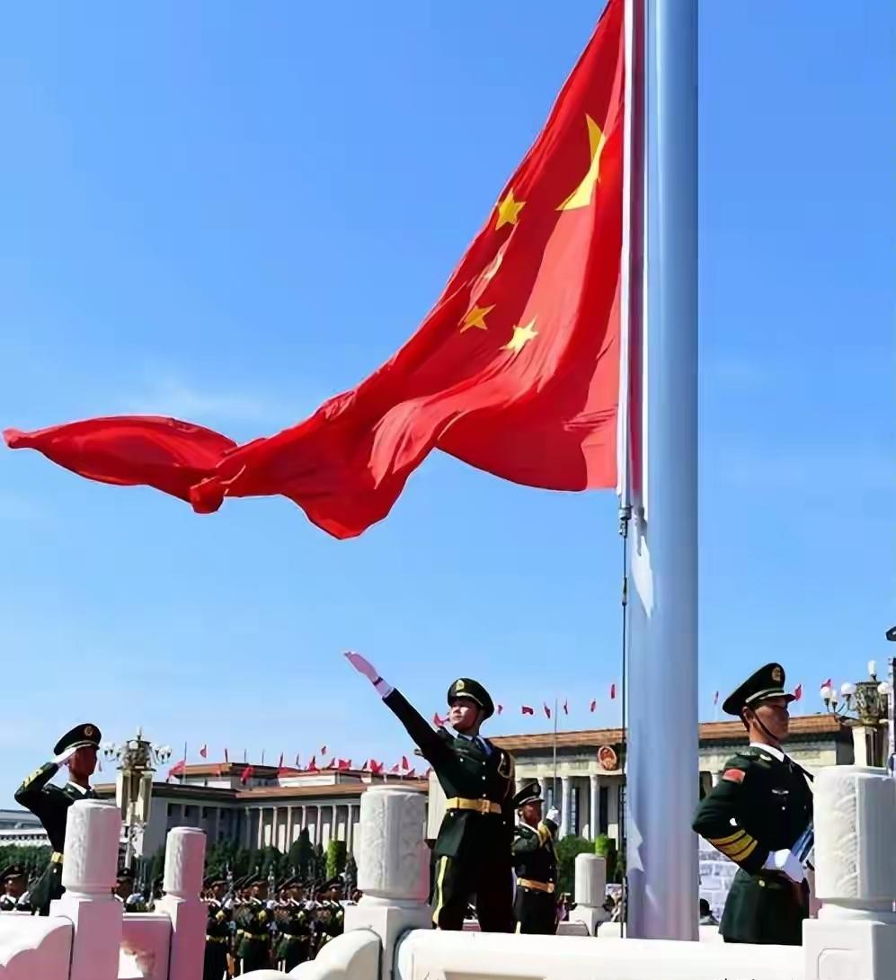 93阅兵的外宾名单公布，俄罗斯排名无可争议，朝鲜却令人意外。日前公布的26位外国