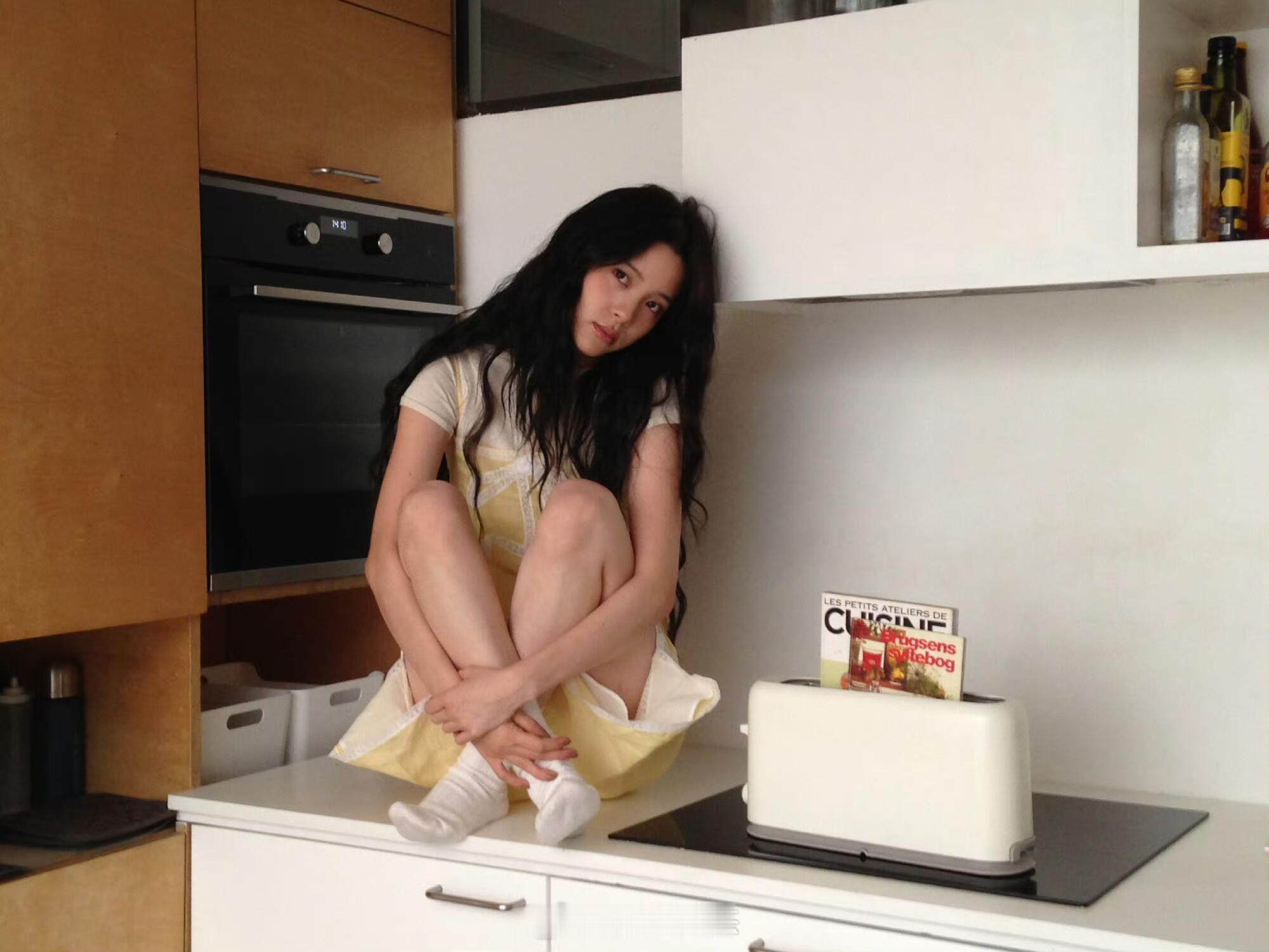 欧阳娜娜的近期私服造型夯爆了！