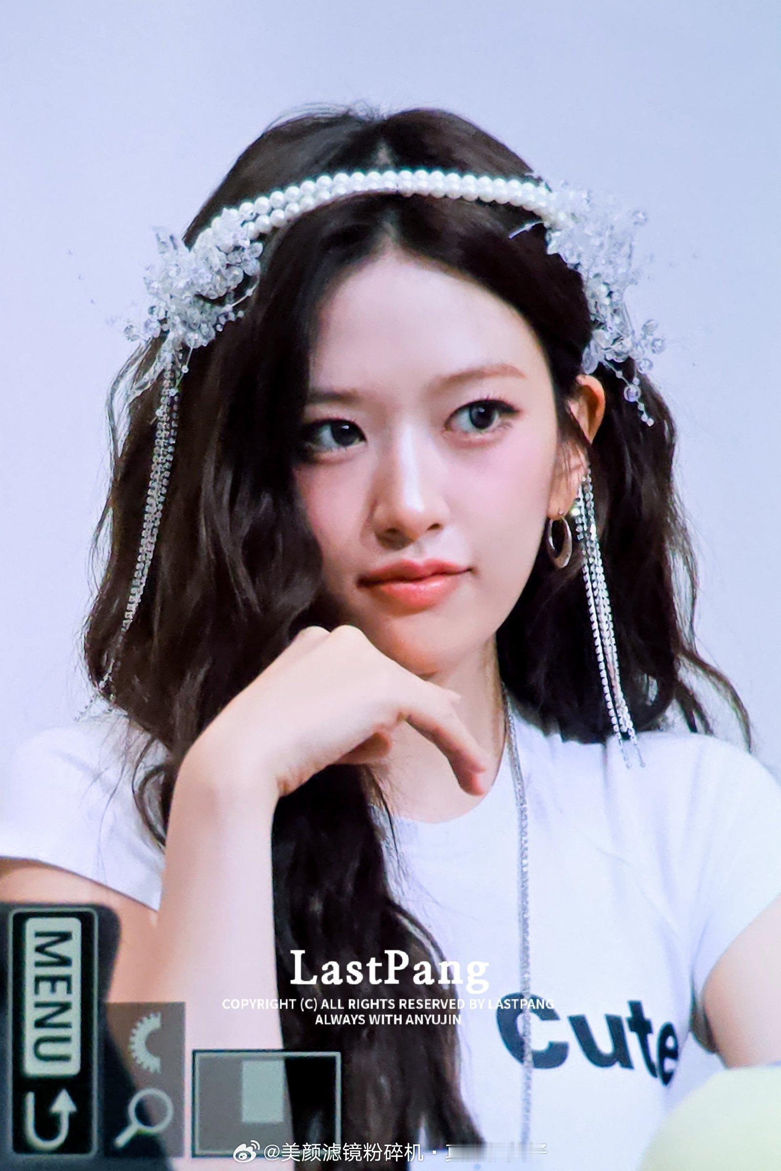 IVE安宥真、金秋天Gaeul、张元英、LIZ、直井怜（Rei）、李瑞（Lees