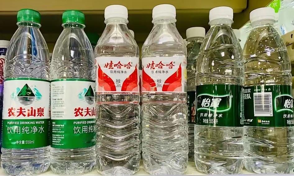 哇哈哈又开始新一轮折腾娃哈哈继承危机哇哈哈的业绩不佳，只会头疼医头脚疼医脚