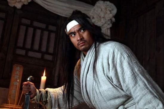 通奸、下毒、谋杀亲夫——按大宋律法，潘金莲该判斩立决，十恶不赦，遇赦不免。但武松