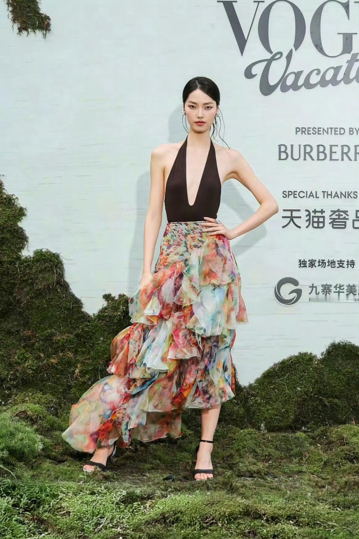 赵今麦、赵露思等艺人亮相Vogue盛典！真是美出了新高度！还真是时尚视觉盛宴！