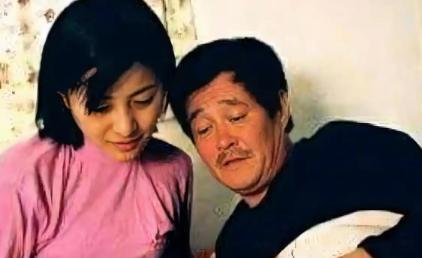 1991年，赵本山向妻子葛淑珍提出离婚，葛淑珍说：“离婚可以，那你要给我一些补偿