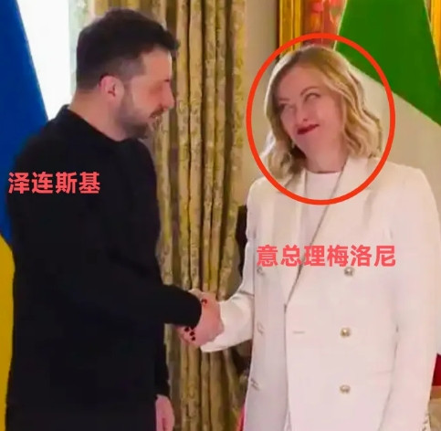 泽连斯基虽然没有当演员的时候，那么帅气了，但是还是很有个人魅力！经过三年多的俄