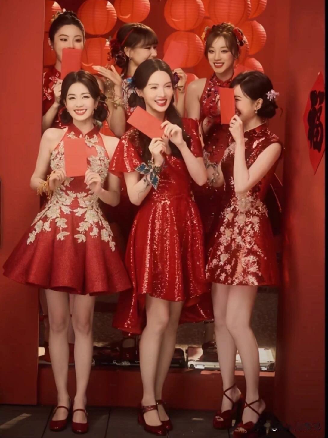 今年也非常期待美女明星们的同台[比心]非常的养眼！