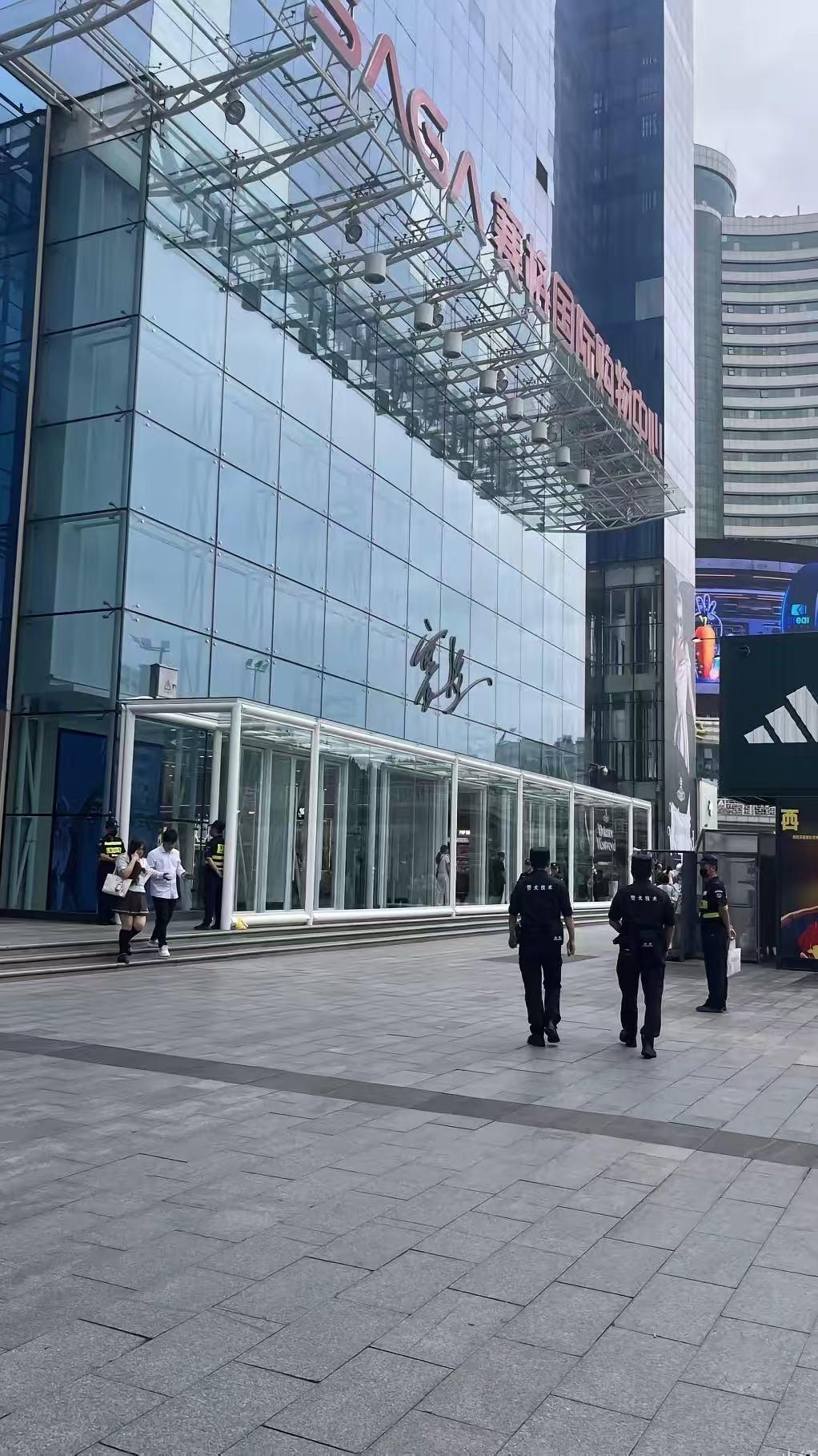 赛格国际回应了！原来严鹏在今年的5月25日曾经就轻生过一次，那次他比较幸运被发