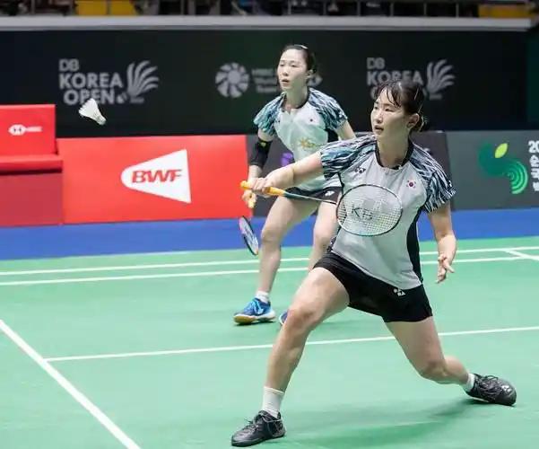 北京时间5月2日20:20，刚刚结束了一场羽毛球尤伯杯半决赛第4盘，女双世界排名