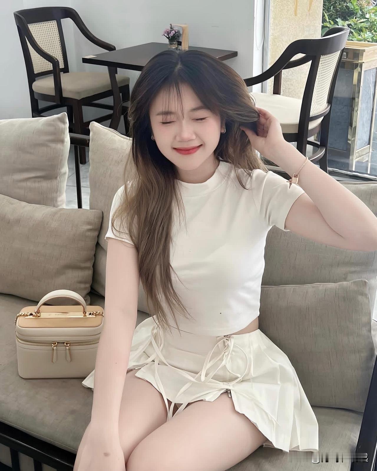 有人质疑我在越南工厂岗位你为什么不上线调机我每天只去车间一次中午越南人去吃