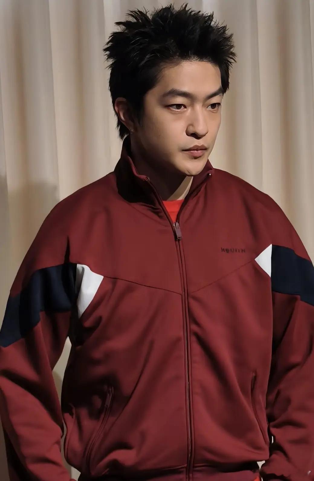 这哥气质还能回去吗