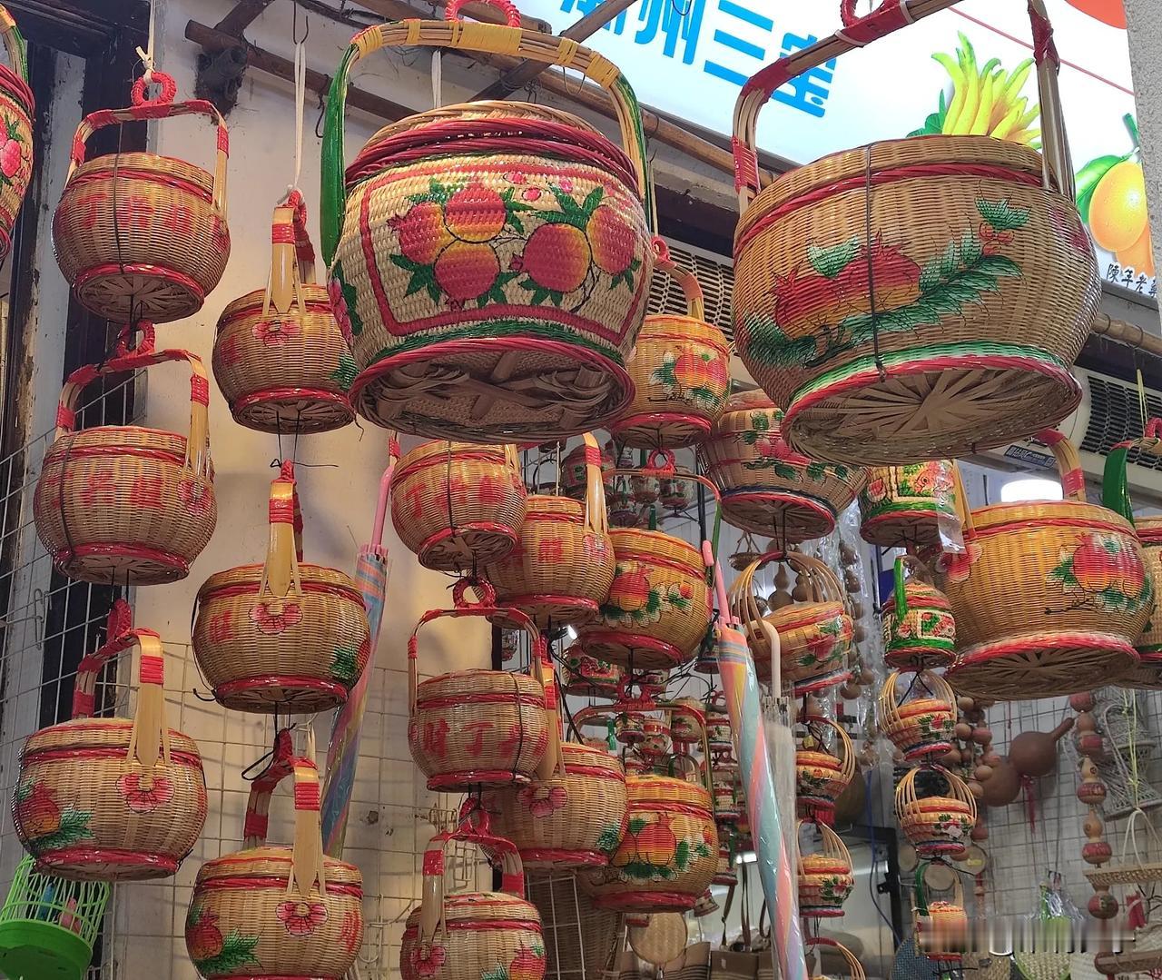 潮州两日游精华线路，逛吃为主:第一天：西新市场→潮州古城(古城线路：西马路、