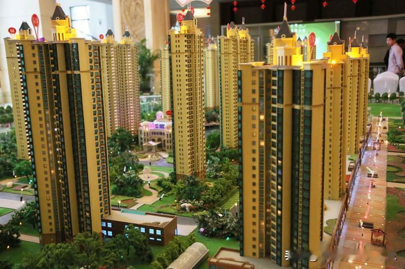 购房者不太可能不在意房价涨跌的。你让人家购房者不在意这个，他们是做不到的，除非