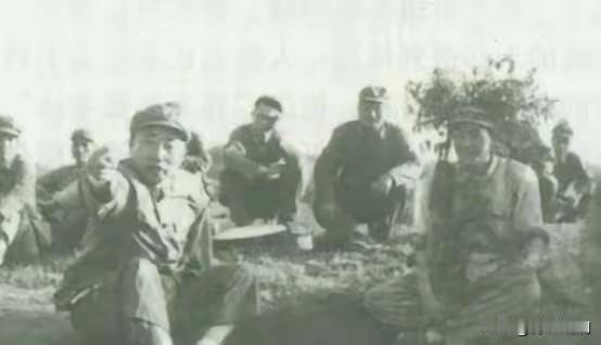 1949年，彭绍辉已经37岁，却还没有成家。身边人看着着急，卫生部长张德炎就劝他