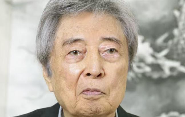 日本天塌了，首相又被批！根据日本共同社8月8日的报道，日本前首相细川护熙为即将
