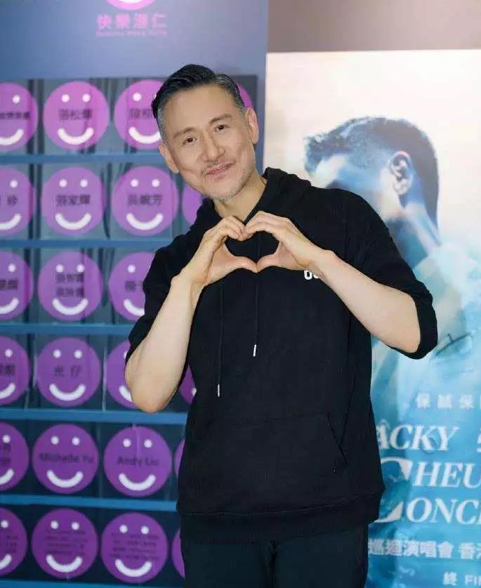 张学友霸气破谣：不欠债，四大天王不复刻64岁张学友在香港红磡巡演尾场，一次回