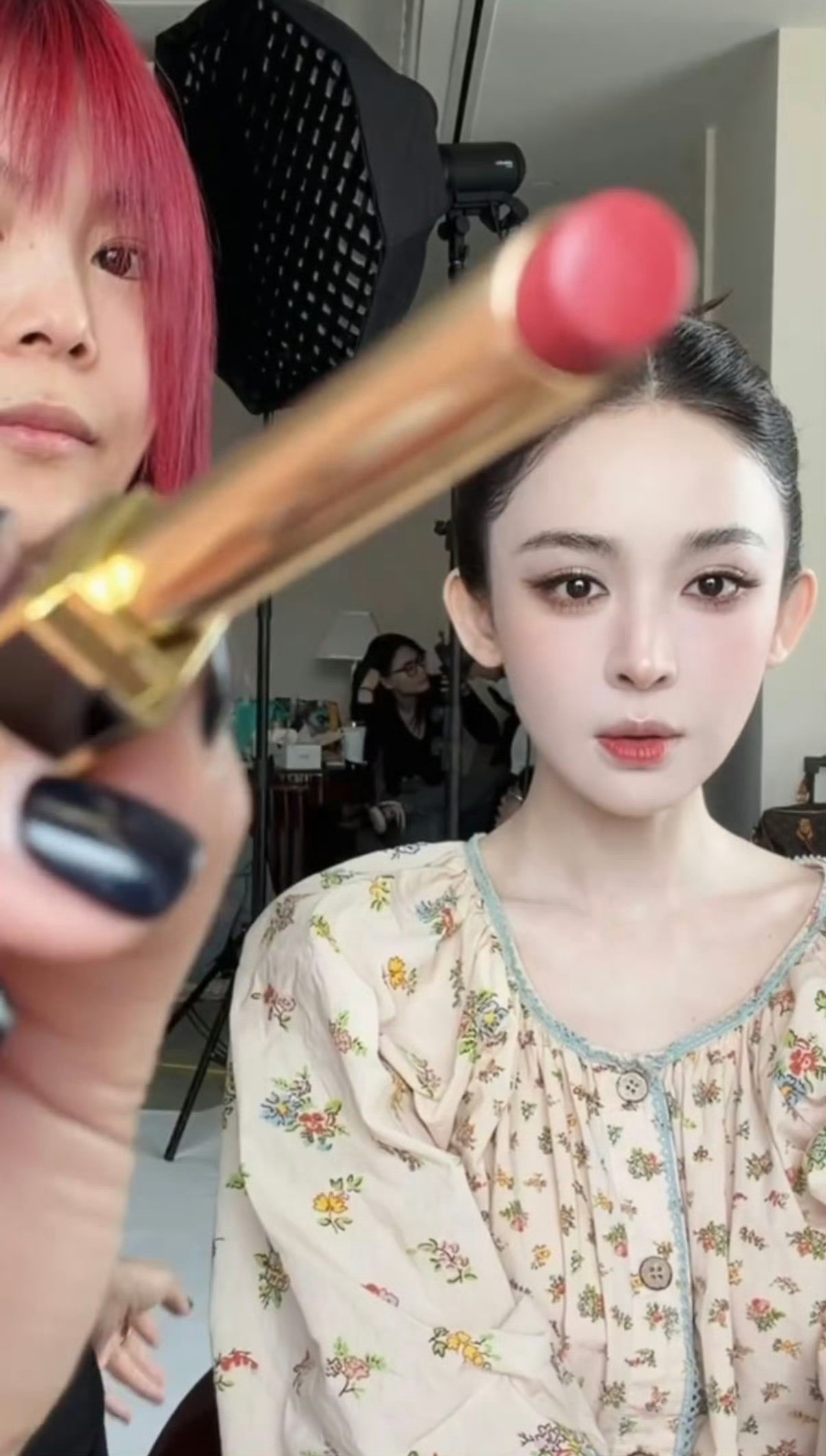 刷到张古力娜扎的截图真的是我心里硬颜值的No.1到底是怎么做到能把美艳和娇嫩