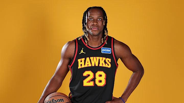 据迈克尔·斯科托报道，金州勇士计划签下查尔斯·巴锡。巴锡本赛季曾代表波士顿凯尔