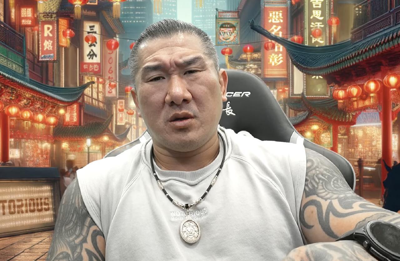 馆长昨晚（30日）在直播中被网友留言问：“为什么一直炮轰国民党主席郑丽文？不要再