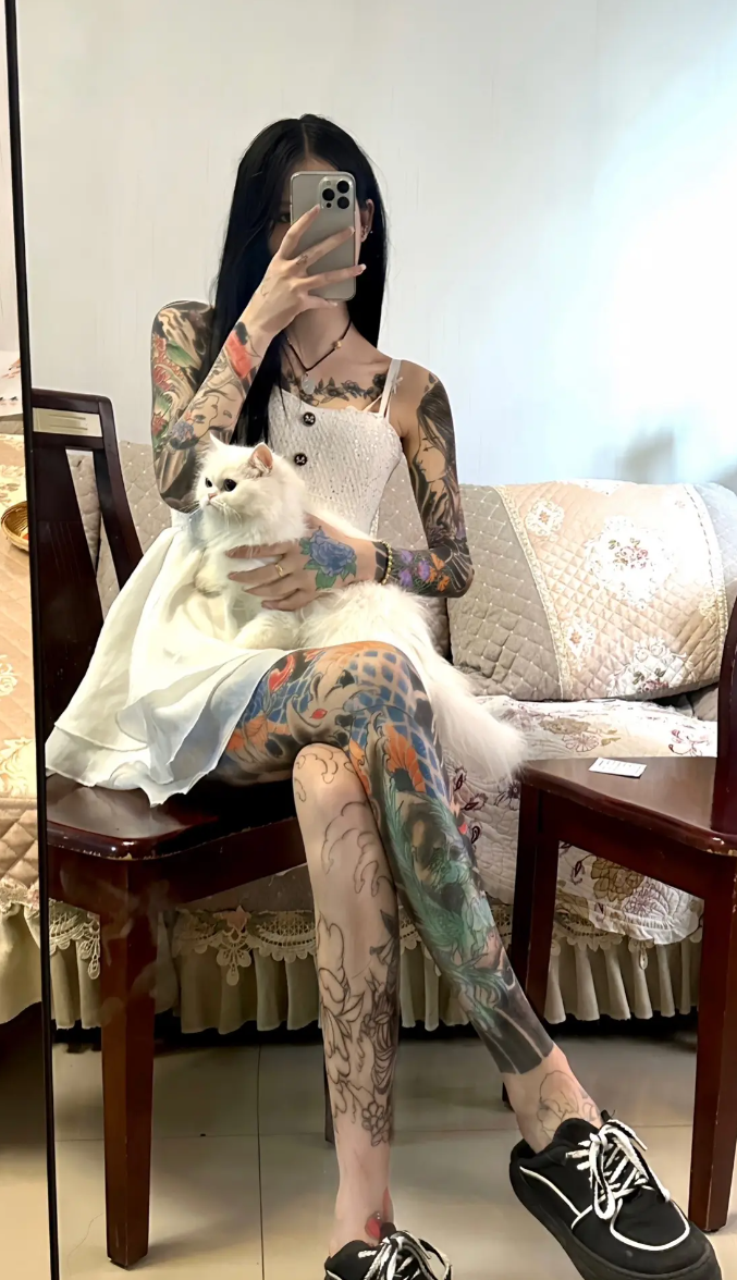 我再也不会去炫耀我的幸福了好像显摆完它就离我而去了