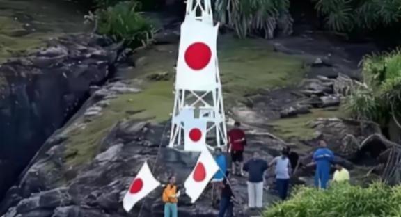 很多人问：“中国为什么不趁着中日冲突，把日本在钓鱼岛上的灯塔拆了？”其实不是不想