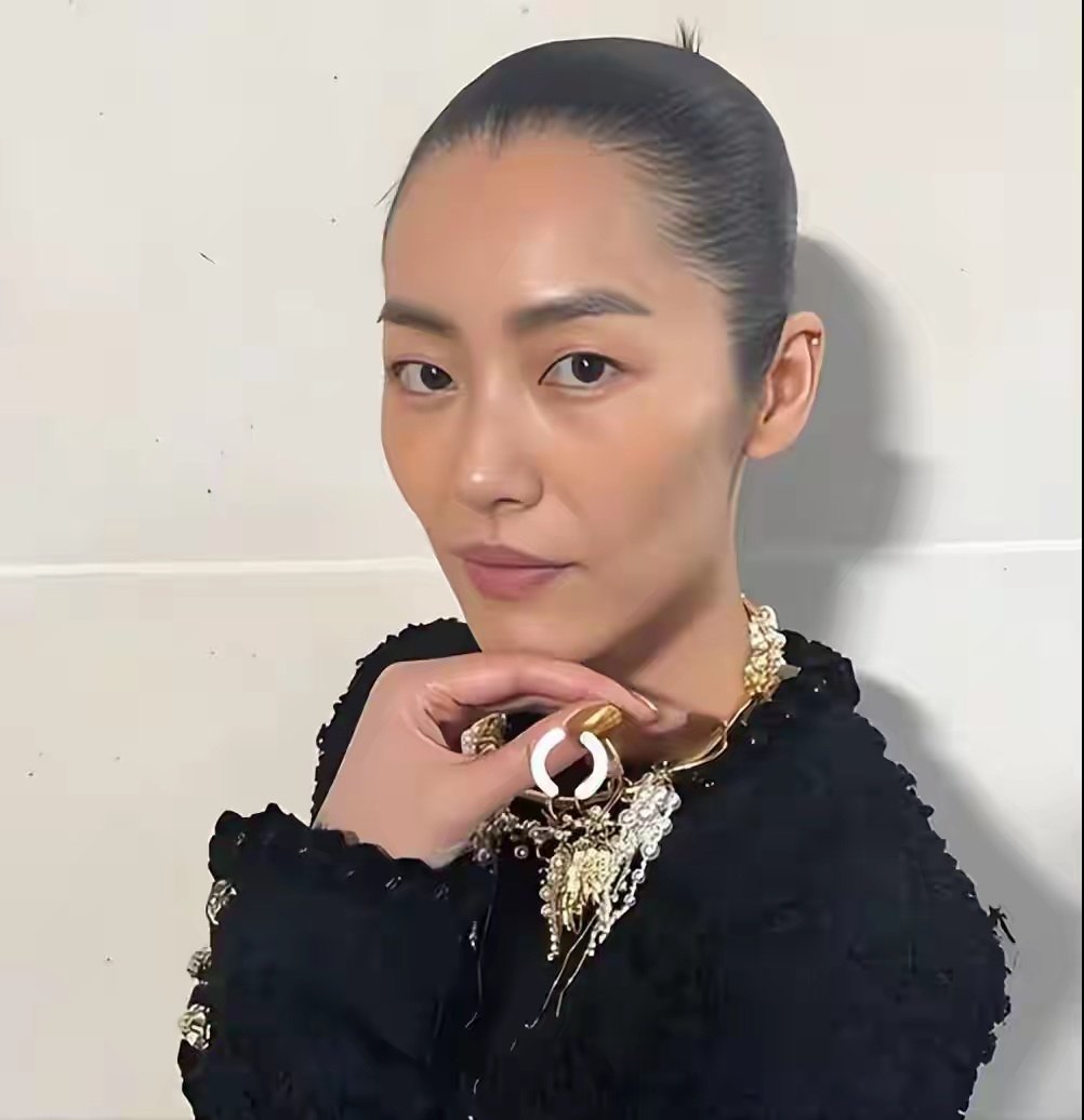 刘雯遭受无妄之灾！跟井柏然官宣被喷，机票被迫改签，评论区沦陷​