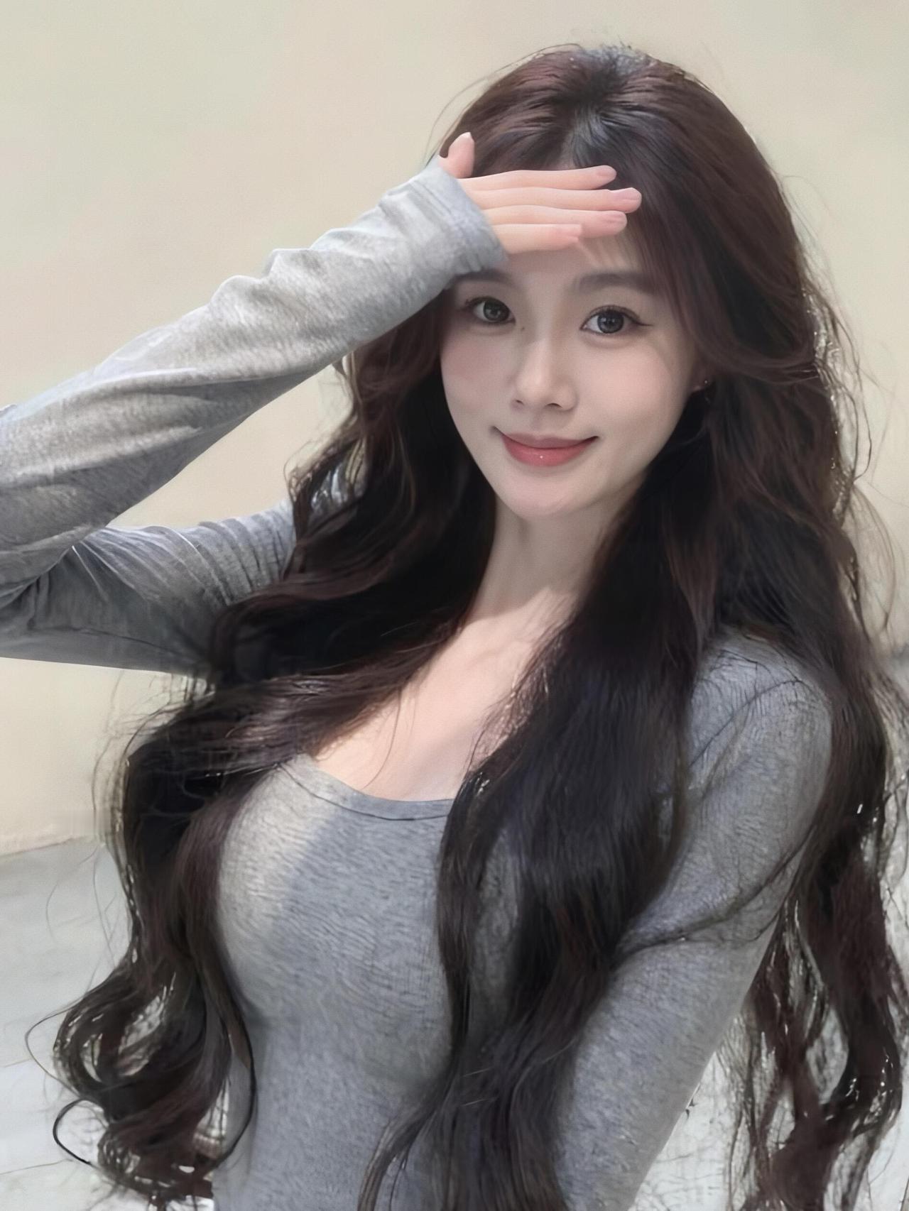 很爱现在的自己。