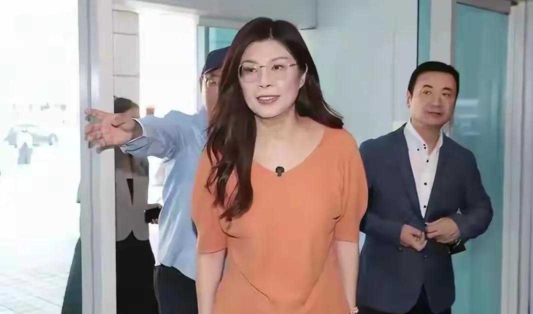 活久见了！郑丽文帮赵少康解围？赵少康因投票时亮票被起诉面临可能被羁押的