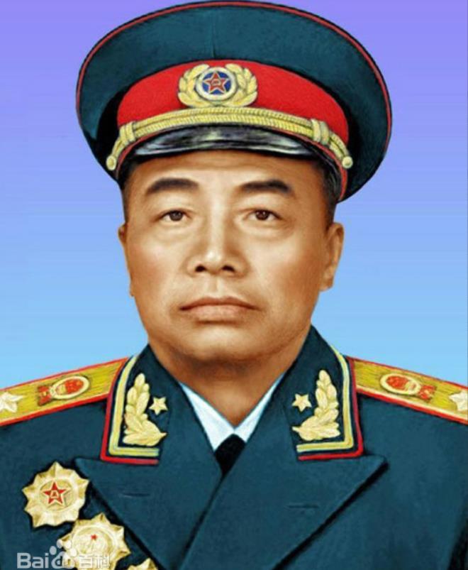 1956年，彭德怀到青海格尔木视察当地的兵站。这一天半夜，彭总亲自去检查哨位。他