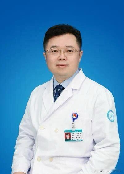 刘文操任山西省人民医院副院长。刘文操，主任医师，急诊科主任，急诊