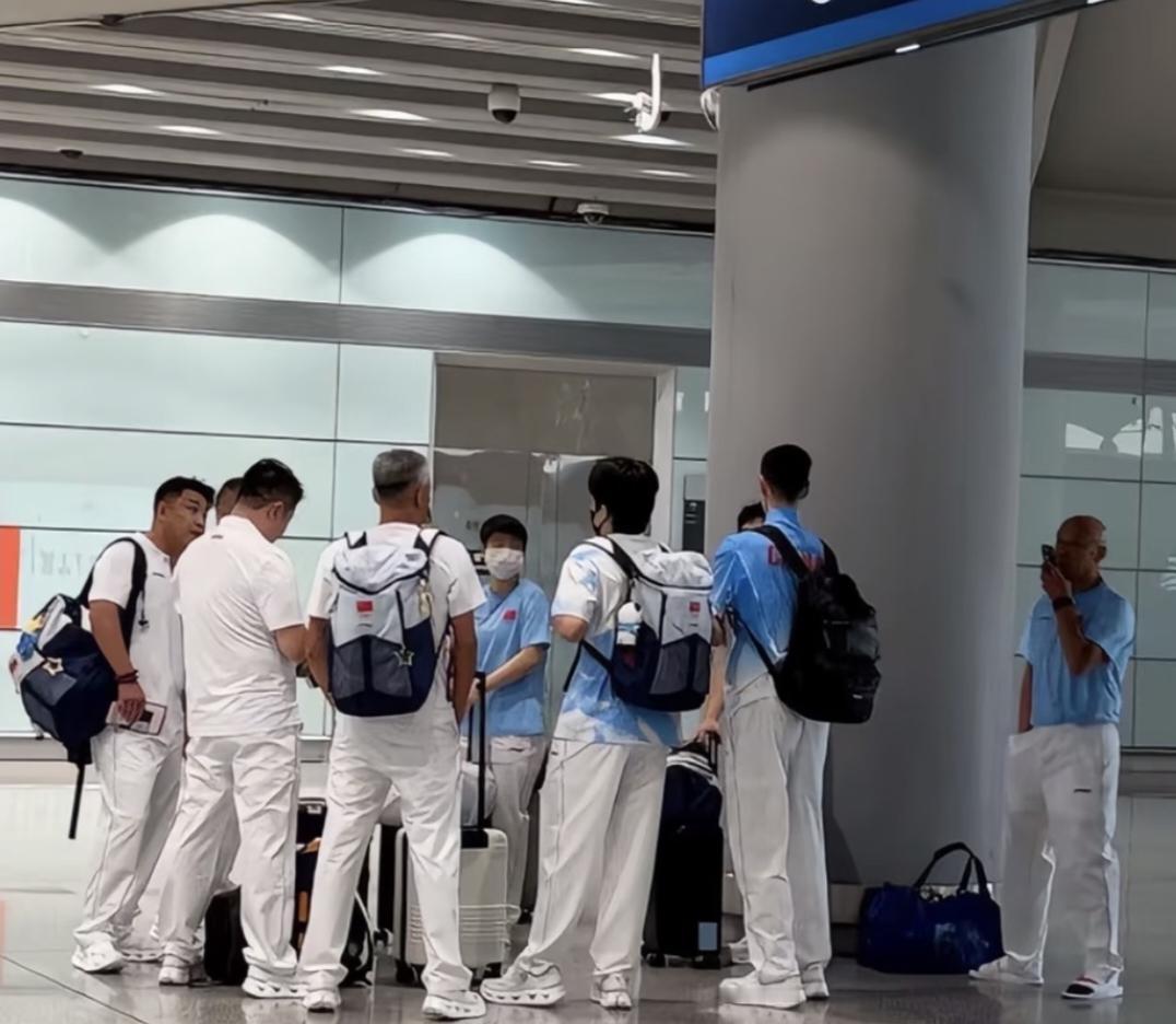 终于搞清楚了为什么说孙颖莎是男队编外人员不是因为她和男队关系更好，也不是因为
