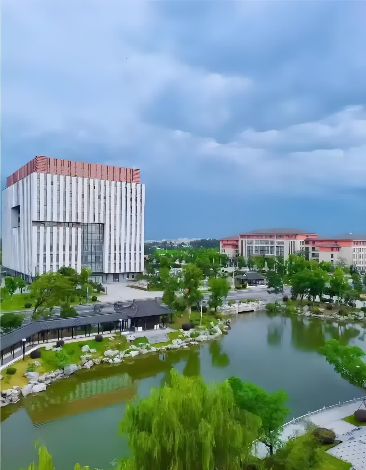 教育部拟同意设置32所“新大学”。2025年5月22日，教育部发布“关于拟同意设