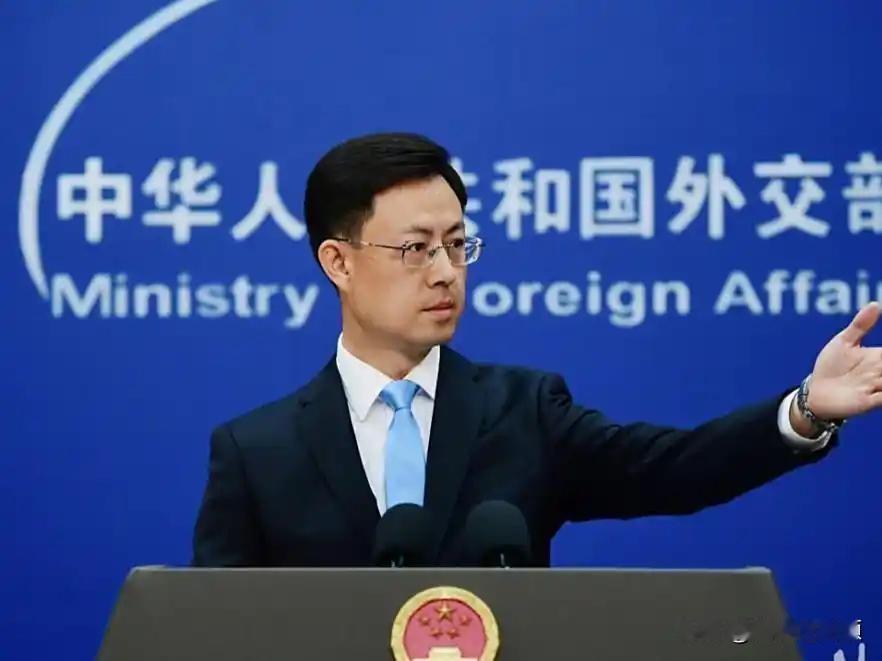 美国扣押了中国开往伊朗的货轮，说扣就扣，货物说烧就烧。德国、法国、英国都没有吭