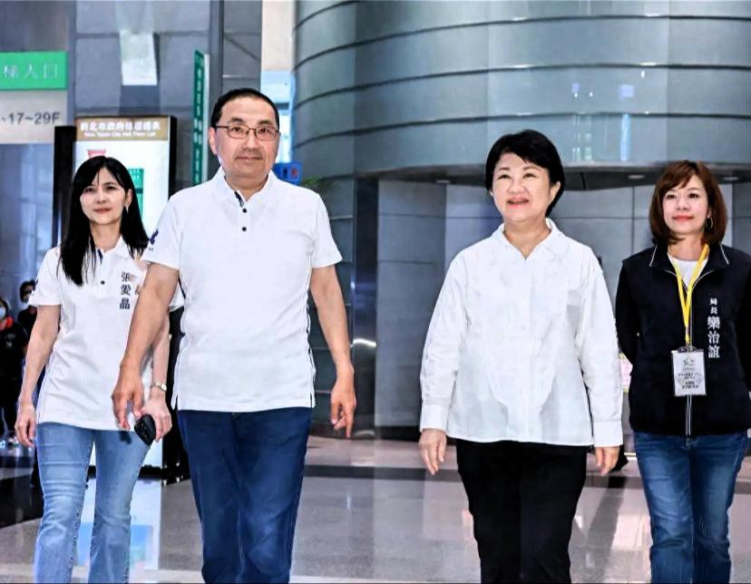 国民党内鬼连出！前上将引狼入室，卢秀燕倒戈，侯友谊公然搞分裂！就在国民党内部