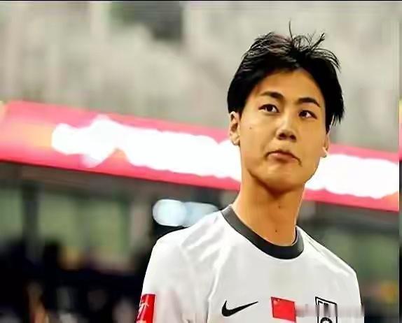 竞技体育从来不相信眼泪，名气再大，也就是个虚名！青年才俊毛伟杰四场都坐冷板凳，大