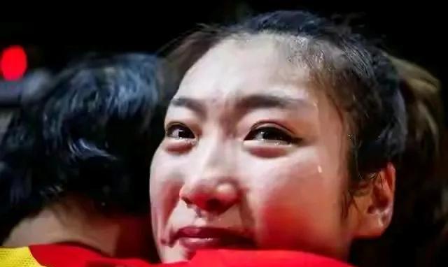 李梦出局是早就埋下伏笔了李梦未能入选国家女篮是早就有迹象了。第一是在