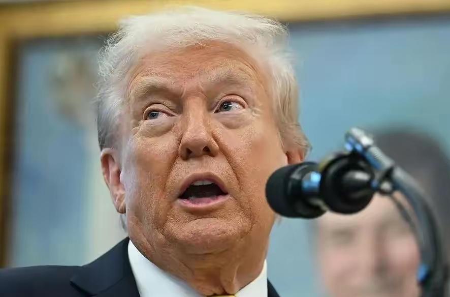 美帝国主义欺软怕硬，就是彻头彻尾的纸老虎。这话可不是随口骂街！是无数历史事