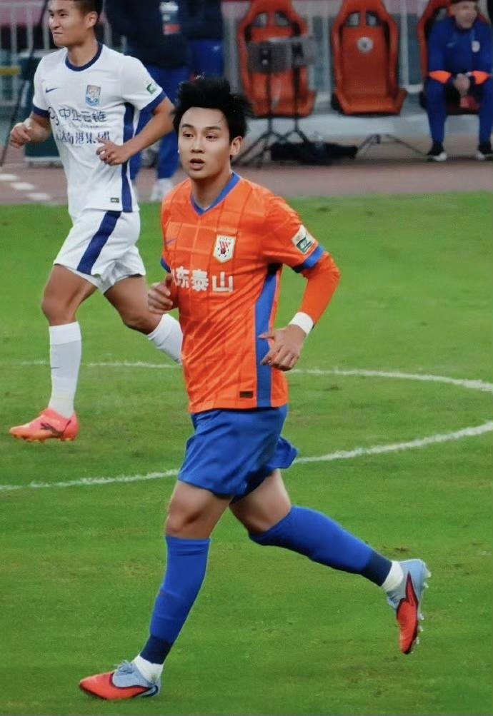 由于山东泰山各个位置正在进行着新老交替，33岁的吴兴涵租借加盟天津津门虎。吴