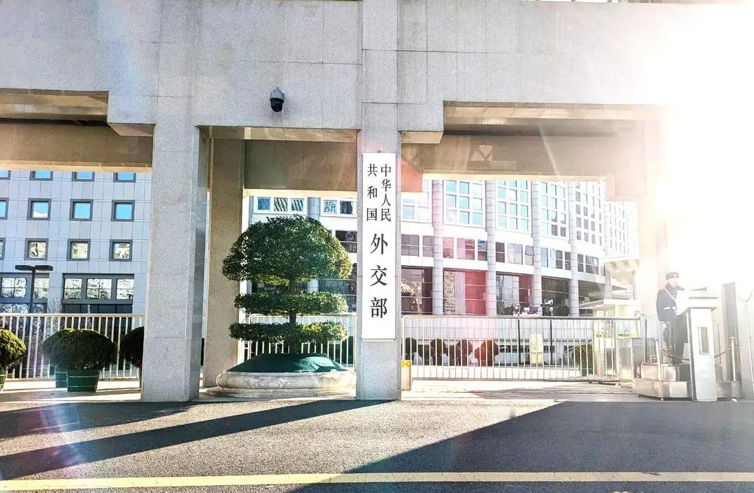 中方对美反制落地，合作全部叫停，美国强烈抗议，3句话极其无耻针对美方近期在台